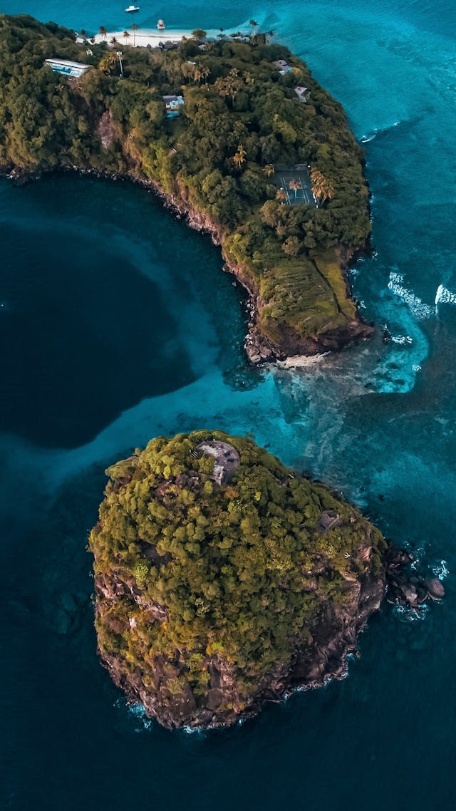 Saint Vincent and the Grenadines Travel: Volcanoes, Sailing & Caribbean Charm
